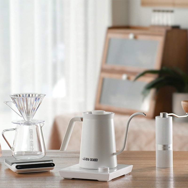 MHW-3BOMBER 電気温度調節グースネックコーヒーケト - Electric Kettle Temperature Control のレビューと価格