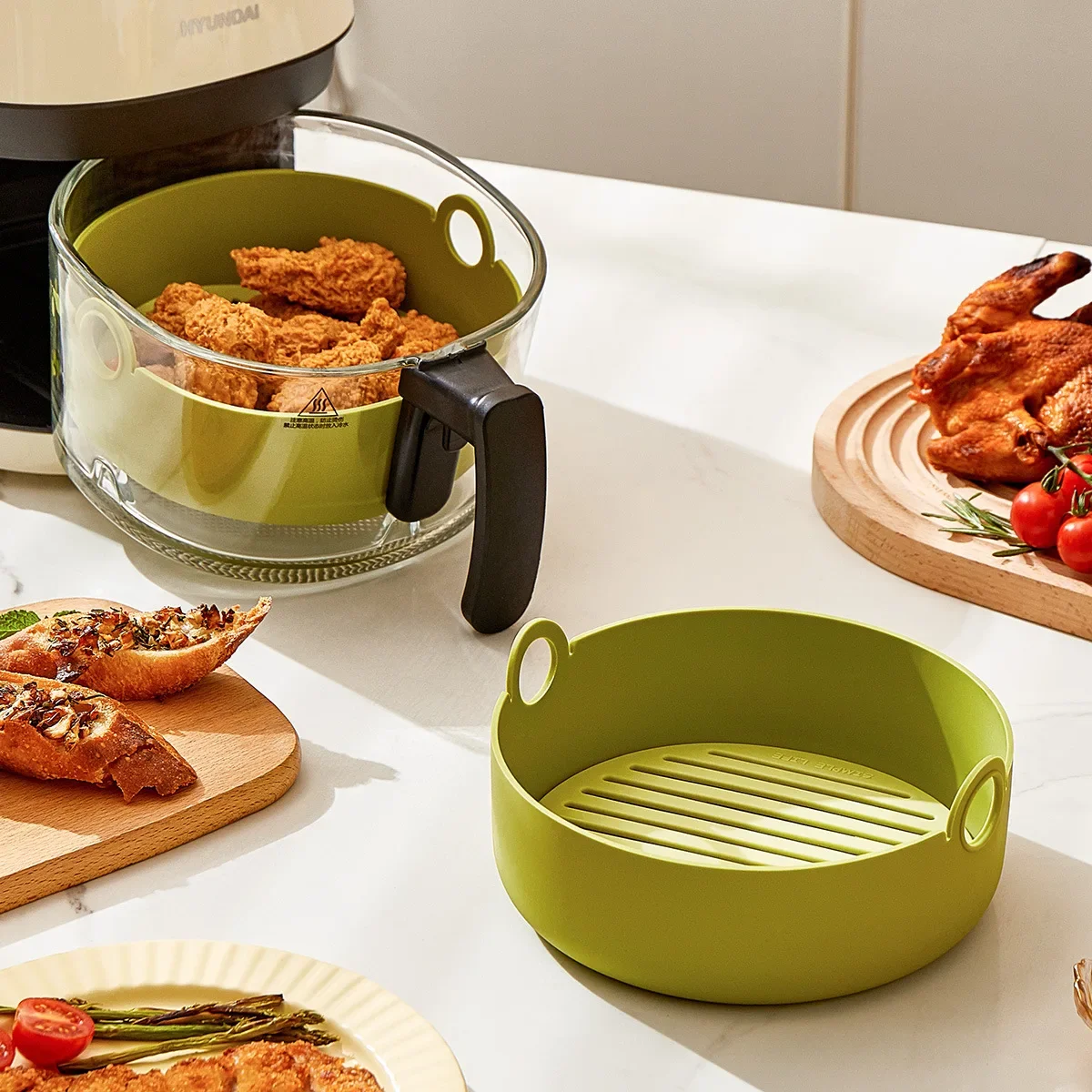 丸型エアフライヤーライナー、四角いシリコンポット、食品安全、 - Air Fryer Silicone Pot Liner のレビューと価格